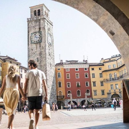 Me Ca - Appartamento Vacanze Riva del Garda Exterior foto