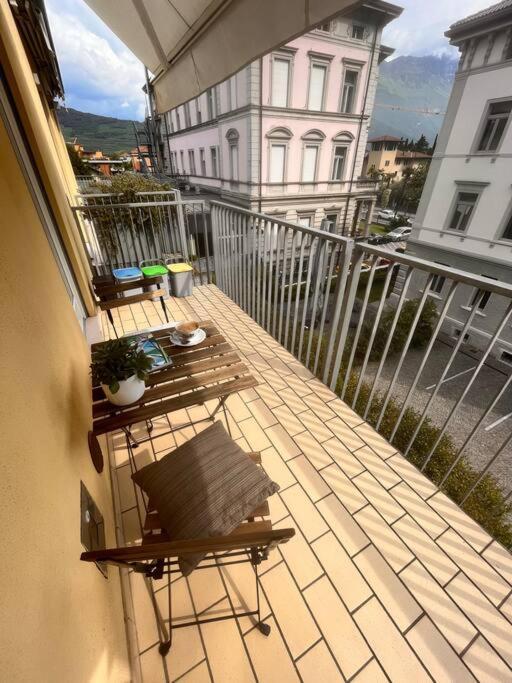 Me Ca - Appartamento Vacanze Riva del Garda Exterior foto